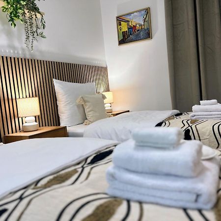 פראג Jasminn Apartments מראה חיצוני תמונה