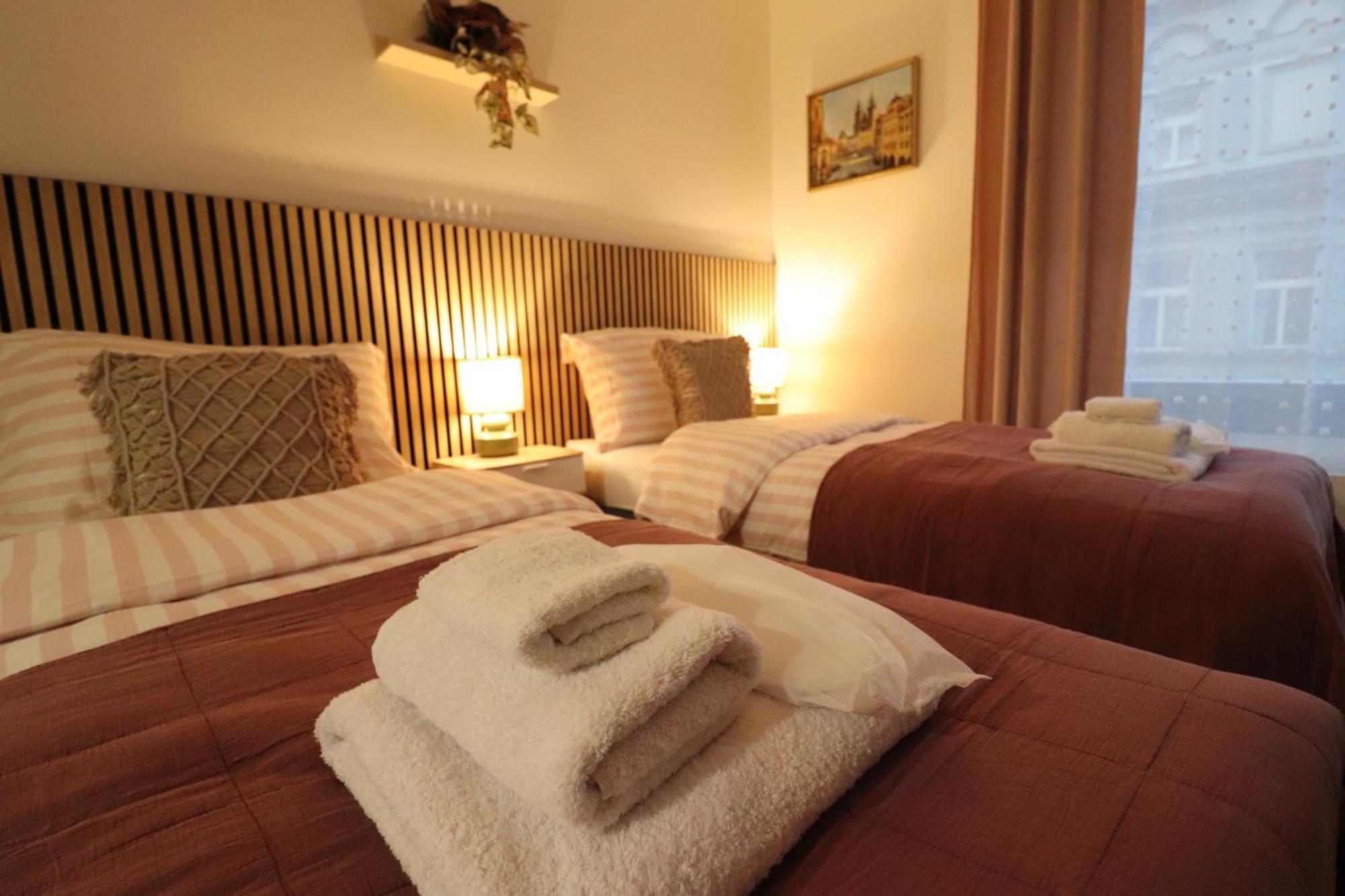 פראג Jasminn Apartments מראה חיצוני תמונה
